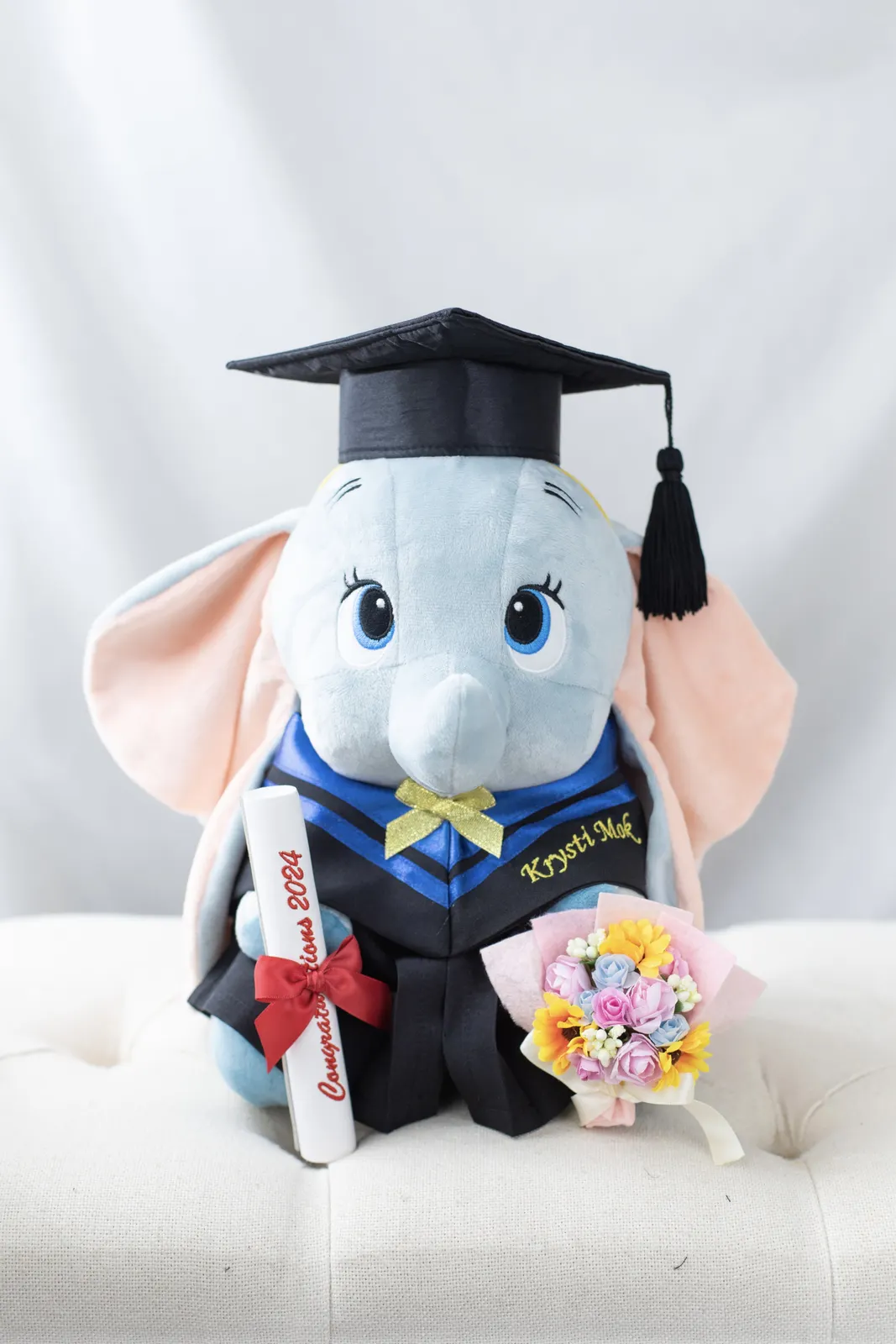 日版小飛象Dumbo畢業公仔30cm